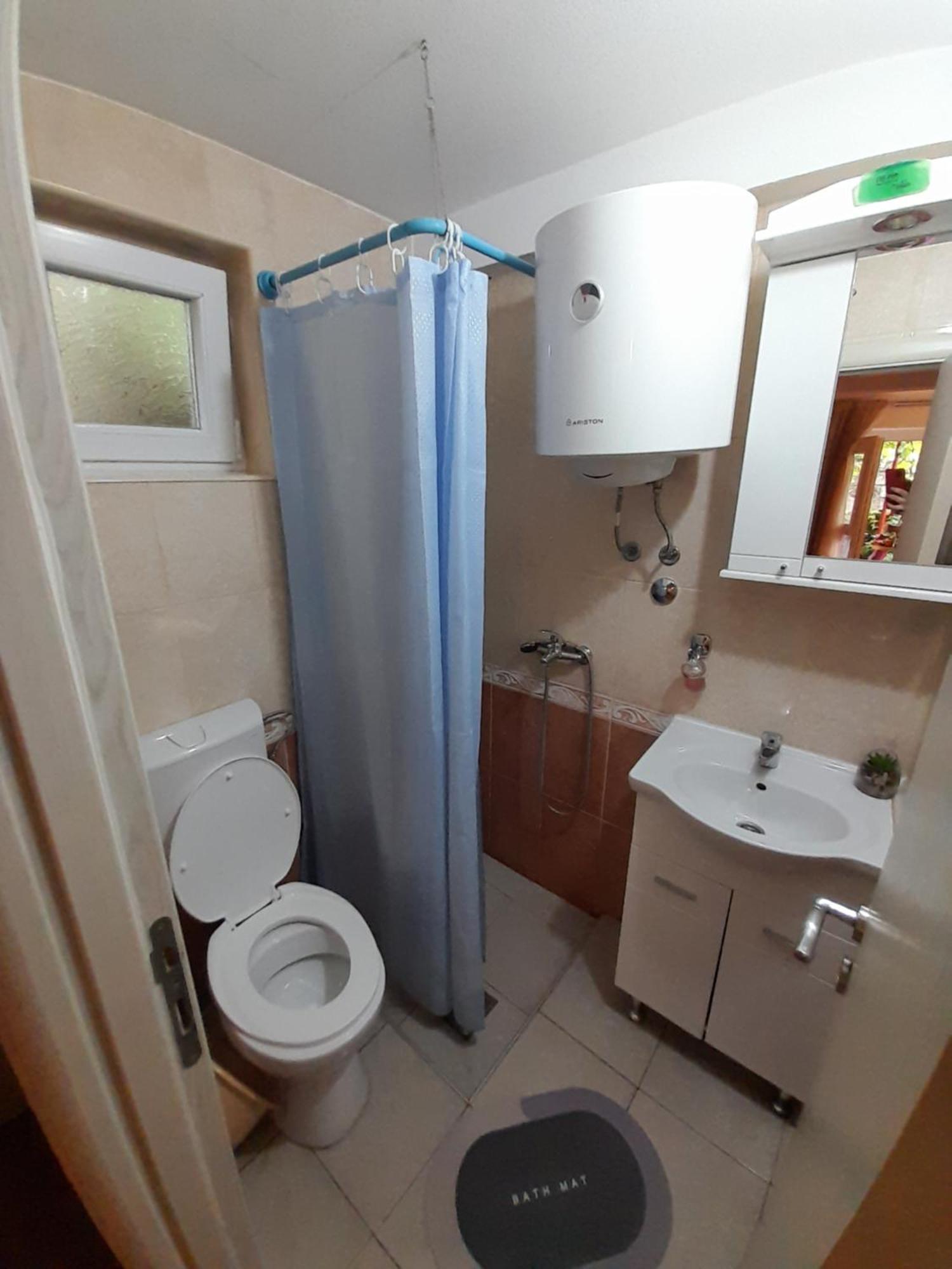 Apartments Kovacevic Petrovac الغرفة الصورة